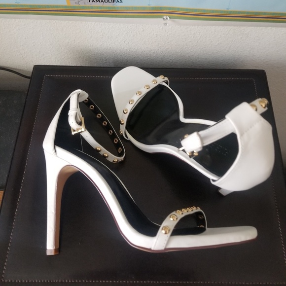 Forever 21 white and gold strap heels - Picture 3 of 4